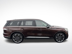 Used 2020  Lincoln Aviator Reserve AWD at Mike Burkart Ford near Plymouth&comma; WI