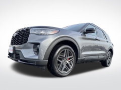 Used 2025  Ford Explorer ST-Line 4WD at Mike Burkart Ford near Plymouth&comma; WI