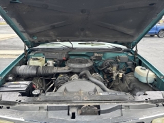 Used 1993  GMC Sierra 1500 4WD Ext Cab SLE at Mike Burkart Ford near Plymouth, WI