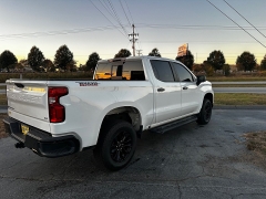 Used 2021  Chevrolet Silverado 1500 4WD Crew Cab 147" LT Trail Boss at The Truck Farm near Easley&comma; SC