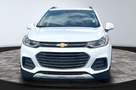 Used 2022  Chevrolet Trax FWD 4dr LT at The Truck Farm near Easley&comma; SC