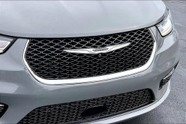 Used 2022  Chrysler Pacifica Hybrid Touring L FWD at The Gilstrap Family Dealerships near Easley, SC