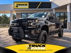 Used 2019  Chevrolet Silverado 1500 4WD Crew Cab 147" RST at The Truck Farm near Easley&comma; SC