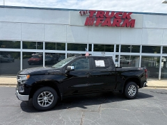 Used 2022  Chevrolet Silverado 1500 4WD Crew Cab 147" LT w&sol;2FL at The Truck Farm near Easley&comma; SC