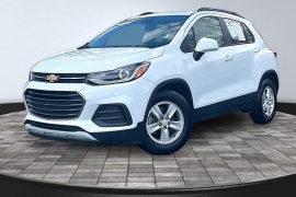 Used 2022  Chevrolet Trax FWD 4dr LT at The Truck Farm near Easley&comma; SC