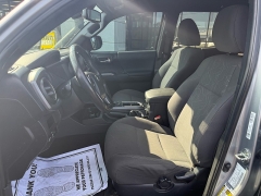 Used 2018  Toyota Tacoma 4WD Double Cab TRD Off-Road Auto at The Truck Farm near Easley&comma; SC