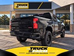 Used 2019  Chevrolet Silverado 1500 4WD Crew Cab 147" RST at The Truck Farm near Easley&comma; SC