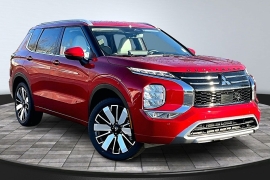 New 2025  Mitsubishi Outlander SEL FWD at The Gilstrap Family Dealerships near Easley&comma; SC