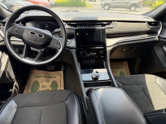 Used 2024  Jeep Grand Cherokee L Altitude 4x4 at The Truck Farm near Easley&comma; SC