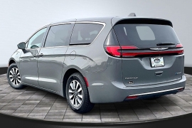 Used 2022  Chrysler Pacifica Hybrid Touring L FWD at The Gilstrap Family Dealerships near Easley, SC