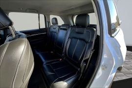 Used 2023  Jeep Grand Cherokee Limited 4x4 at The Gilstrap Family Dealerships near Easley, SC