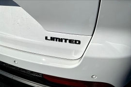 Used 2023  Jeep Grand Cherokee Limited 4x4 at The Gilstrap Family Dealerships near Easley, SC