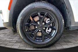 Used 2024  Jeep Grand Cherokee L Altitude 4x4 at The Gilstrap Family Dealerships near Easley, SC