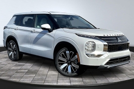 New 2025  Mitsubishi Outlander SE S-AWC at The Gilstrap Family Dealerships near Easley&comma; SC