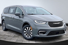 Used 2022  Chrysler Pacifica Hybrid Touring L FWD at The Gilstrap Family Dealerships near Easley, SC