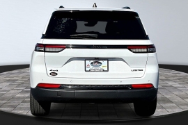 Used 2023  Jeep Grand Cherokee Limited 4x4 at The Gilstrap Family Dealerships near Easley, SC