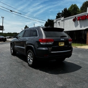 Used 2015  Jeep Grand Cherokee 4d SUV 4WD Limited at The Truck Farm near Easley&comma; SC