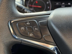 Used 2019  Chevrolet Cruze 4d Hatchback LT at Paradise Motors near Lansing&comma; MI