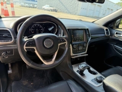 Used 2015  Jeep Grand Cherokee 4d SUV 4WD Limited at Paradise Motors near Lansing&comma; MI