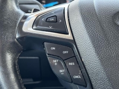 Used 2018 Ford Edge 4d SUV AWD SEL V6 at Paradise Motors near Lansing, MI