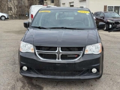 Used 2017  Dodge Grand Caravan 4d Wagon SE at Paradise Motors near Lansing&comma; MI