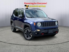  2016 Jeep Renegade 4d SUV 4WD Trailhawk at Paradise Motors near Lansing, MI