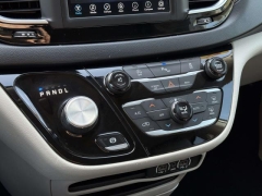 Used 2021  Chrysler Voyager LXI FWD at Paradise Motors near Lansing&comma; MI