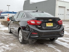 Used 2017  Chevrolet Cruze 4d Sedan Premier at Paradise Motors near Lansing&comma; MI