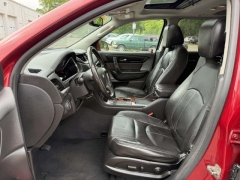 Used 2014  Chevrolet Traverse 4d SUV AWD LT2 at Paradise Motors near Lansing&comma; MI