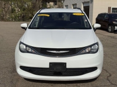 Used 2021  Chrysler Voyager LXI FWD at Paradise Motors near Lansing&comma; MI