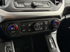 Used 2019  GMC Acadia 4d SUV FWD SLE-2 V6 at Paradise Motors near Lansing&comma; MI