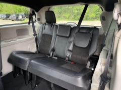 Used 2019  Dodge Grand Caravan 4d Wagon SXT at Paradise Motors near Lansing&comma; MI