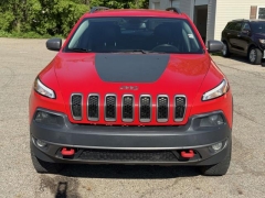Used 2017  Jeep Cherokee 4d SUV 4WD Trailhawk V6 at Paradise Motors near Lansing&comma; MI