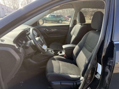 Used 2020  Nissan Rogue 4d SUV FWD SV at Paradise Motors near Lansing&comma; MI