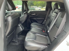 Used 2016 Jeep Cherokee 4d SUV 4WD Trailhawk V6 at Paradise Motors near Lansing, MI