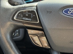Used 2018  Ford Escape 4d SUV FWD SEL at Paradise Motors near Lansing&comma; MI
