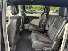 Used 2019  Dodge Grand Caravan 4d Wagon SXT at Paradise Motors near Lansing&comma; MI