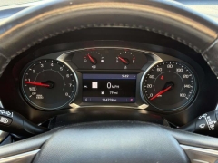 Used 2020  Chevrolet Equinox 4d SUV AWD LT w&sol;2LT at Paradise Motors near Lansing&comma; MI
