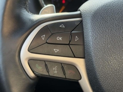Used 2015  Jeep Grand Cherokee 4d SUV 4WD Limited at Paradise Motors near Lansing&comma; MI
