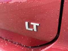 Used 2018  Chevrolet Equinox 4d SUV FWD LT w&sol;1LT at Paradise Motors near Lansing&comma; MI