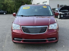 Used 2015  Chrysler Town & Country 4d Wagon Limited at Paradise Motors near Lansing, MI
