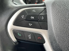 Used 2016 Jeep Cherokee 4d SUV 4WD Trailhawk V6 at Paradise Motors near Lansing, MI