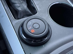 Used 2013  Ford Explorer 4d SUV 4WD XLT at Paradise Motors near Lansing&comma; MI