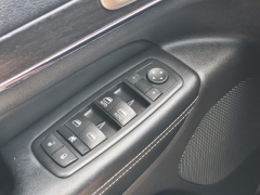 Used 2015  Jeep Grand Cherokee 4d SUV 4WD Limited at Paradise Motors near Lansing&comma; MI