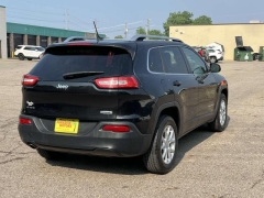 Used 2015 Jeep Cherokee 4d SUV 4WD Latitude at Paradise Motors near Lansing, MI