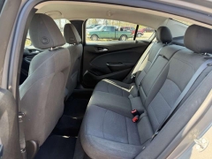 Used 2018  Chevrolet Cruze 4d Sedan LT Auto at Paradise Motors near Lansing&comma; MI