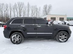 Used 2011  Jeep Grand Cherokee 4d SUV 4WD Overland at Paradise Motors near Lansing&comma; MI