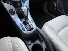 Used 2016  Chevrolet Cruze Limited 4d Sedan LT w/2LT at Paradise Motors near Lansing, MI