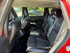 Used 2017  Jeep Cherokee 4d SUV 4WD Trailhawk V6 at Paradise Motors near Lansing&comma; MI