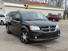  2017 Dodge Grand Caravan 4d Wagon SE at Paradise Motors near Lansing&comma; MI